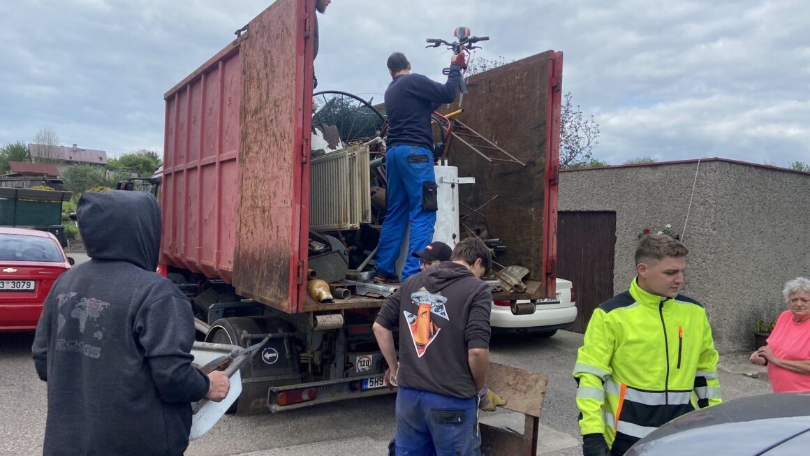 Sběr železného šrotu