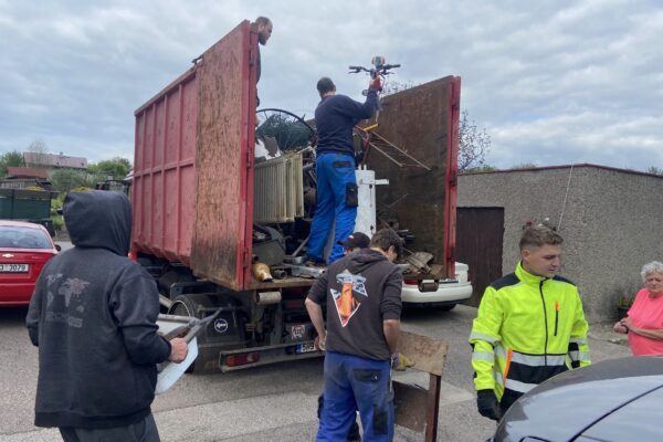 Sběr železného šrotu